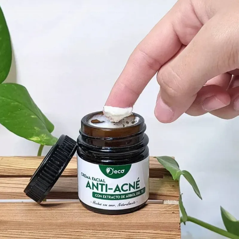 Crema facial anti-acne Con extracto de árbol del té