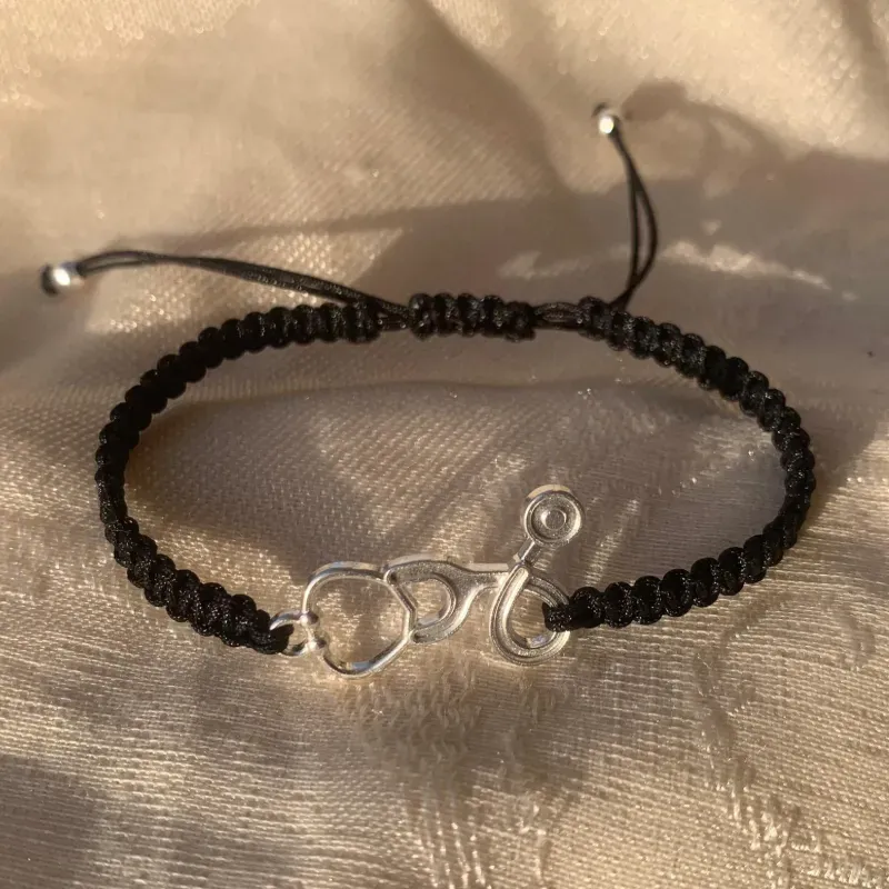 Pulsera tejida para medicos