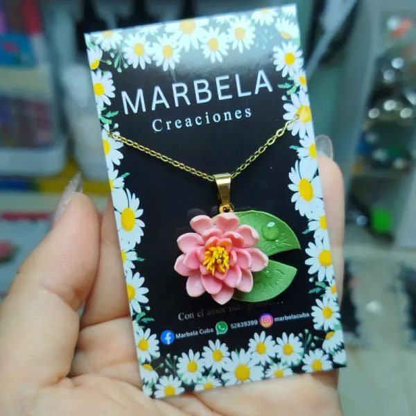 ✨Cadena de Flor de Loto con hoja✨