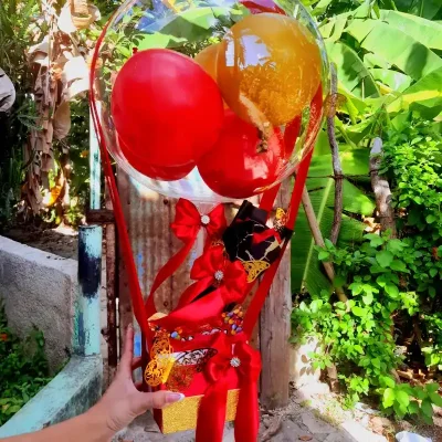 Globo aerostático con rosas ❤️