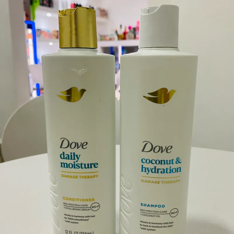 Set de shampoo y acondicionador Dove