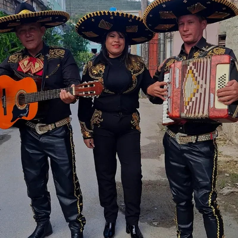 3 Mariachis 