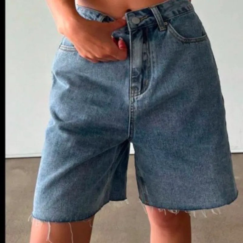 Short Denim