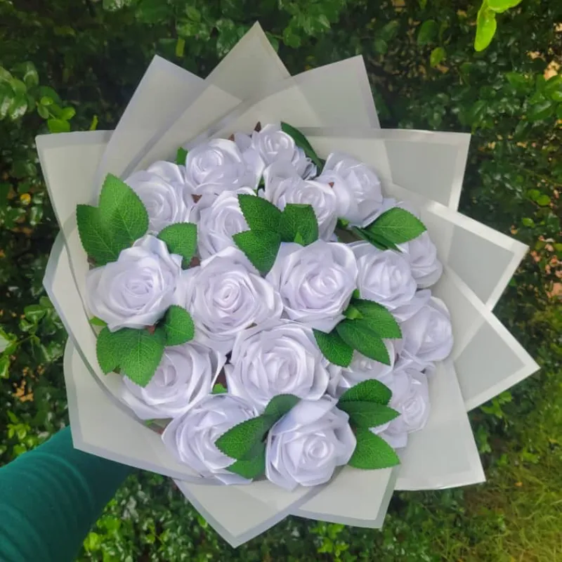 ✨Ramo de Flores Blancas✨