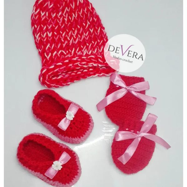 Conjunto gorro, manoplas y medias