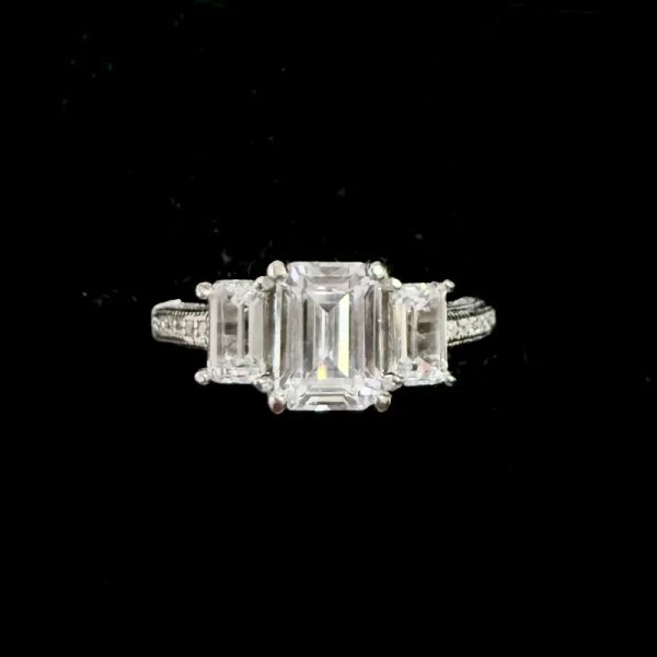 Anillo 232