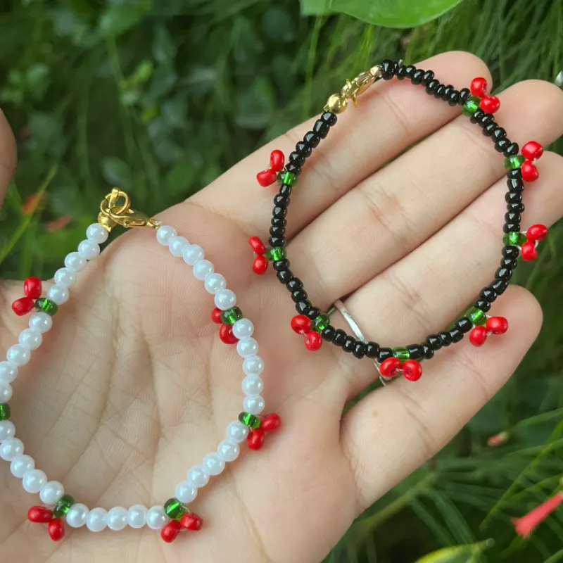 Pulseras de cerezas