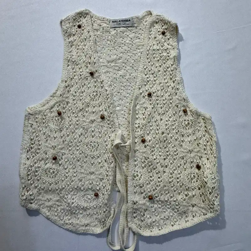 Chaleco Tejido con Cuentas de Madera