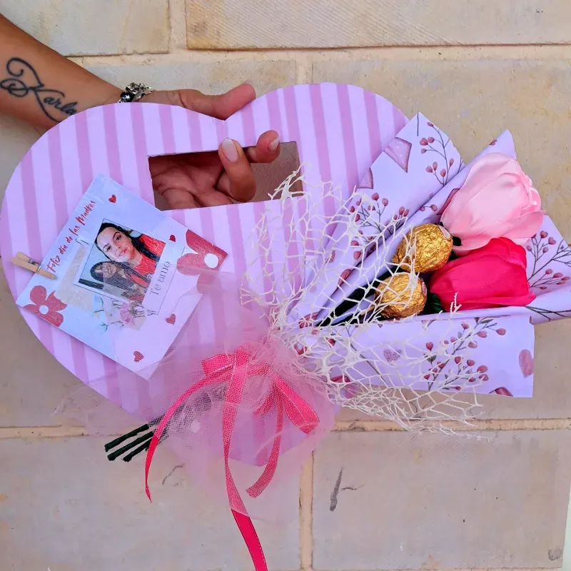 Rosas y Corazón ❤️