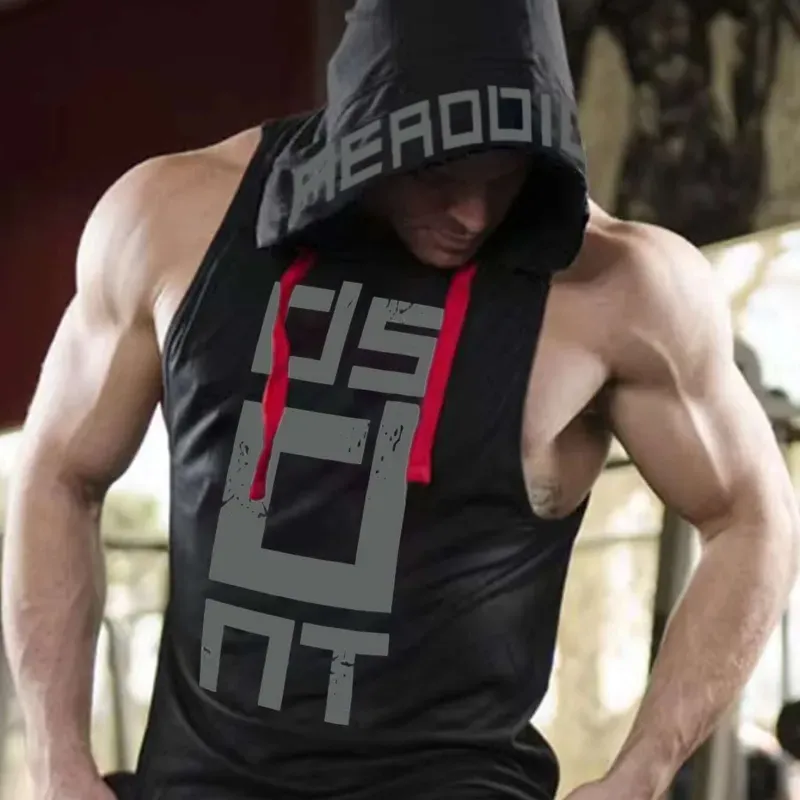 Camiseta deportiva con capucha Estilo Tank