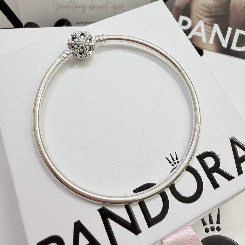 *PANDORA RÍGIDA ORIGINAL 100 %*  Cierre Copo de Nieve Reluciente Pandora