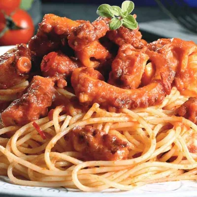 Espaguetis Frito de Calamar