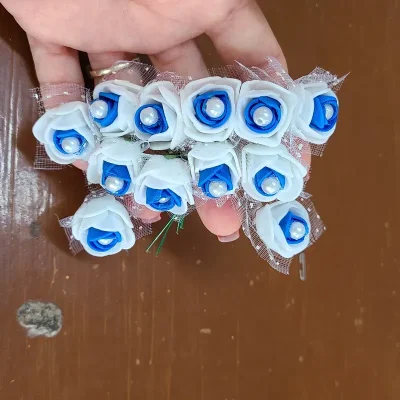 Rosas d fomy  azul y blanco