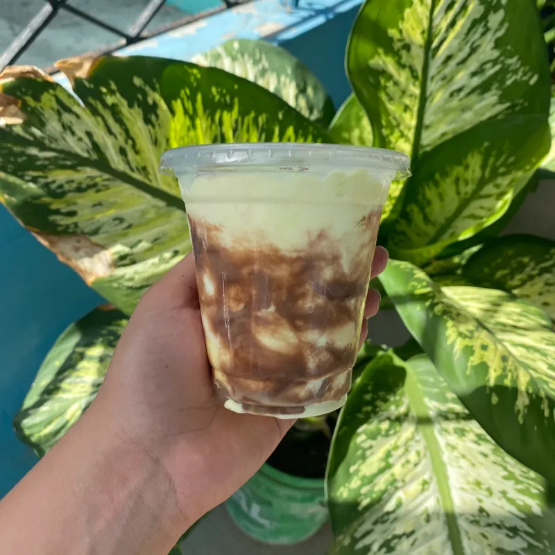 Helado con cobertura de chocolate