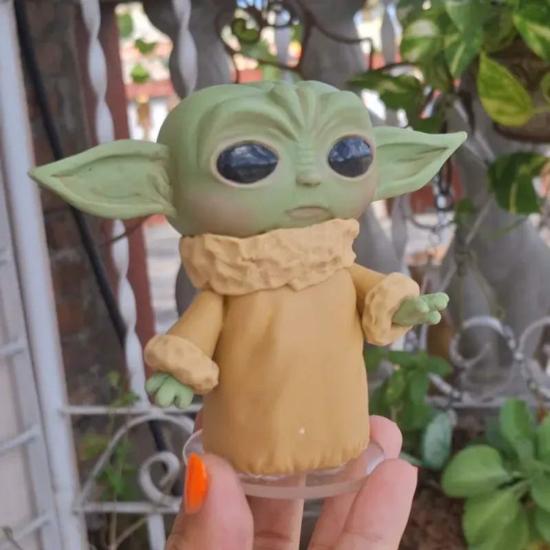 Figura de Baby Yoda