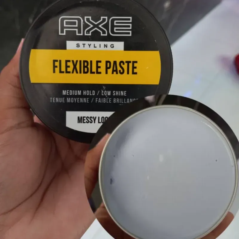 Pasta flexible para peinar