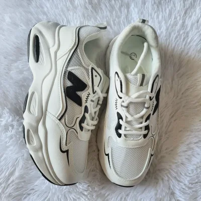 New balance blancas y negras