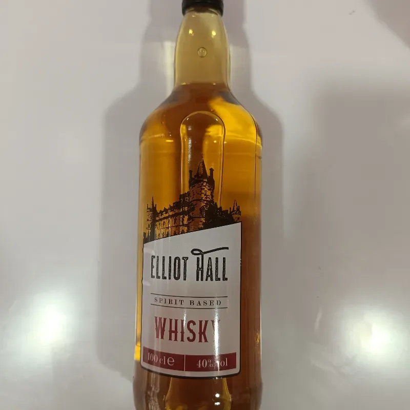 Whisky Elliot Hall