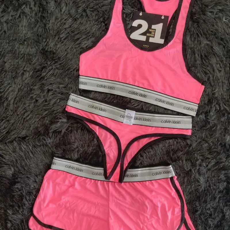 Set de tres piezas Calvin Klein