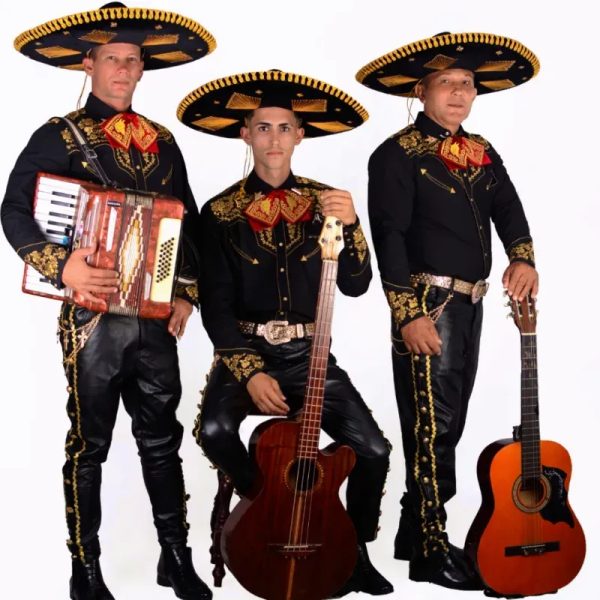 Mariachis 3️⃣