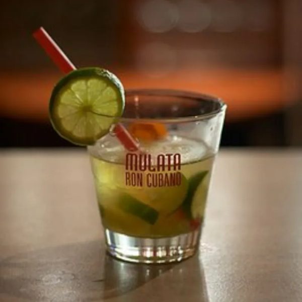 Cóctel Caipirissima