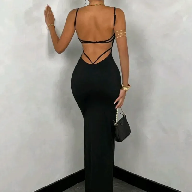  Vestido largo con escote en la espalda — Negro