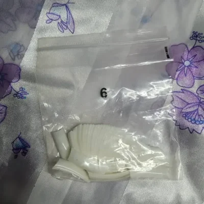 AH1>Uñas Cuadradas Blanca #06