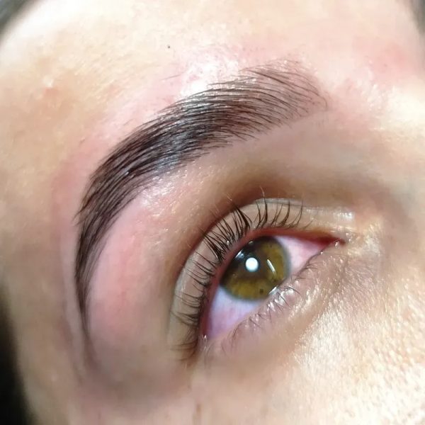 Laminado de cejas