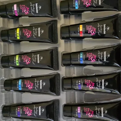 Polygel fluorescente 15ml ( cambian de color en la oscuridad)