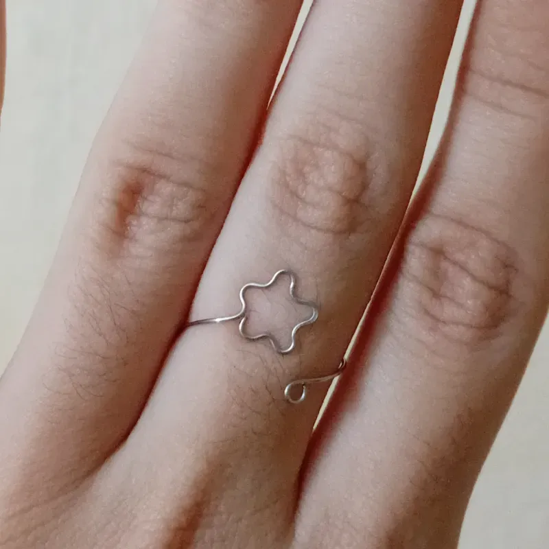 Anillo de estrellita de acero inoxidable