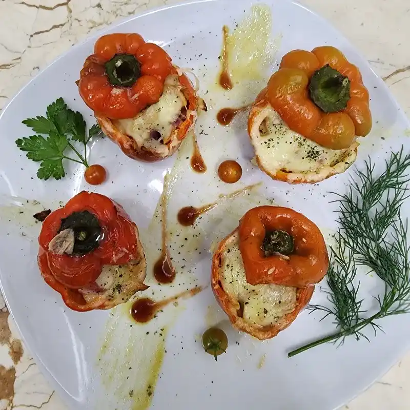 Pimientos Asados Rellenos de Atún