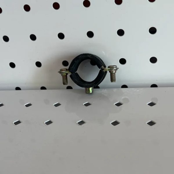 Brida para tubería 1/2