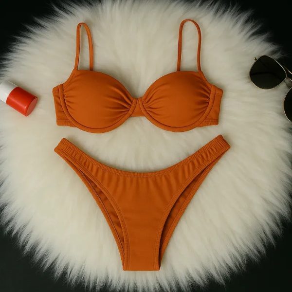 Bikini con top push up color naranja