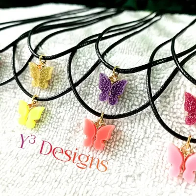Collares con Dijes Mariposas