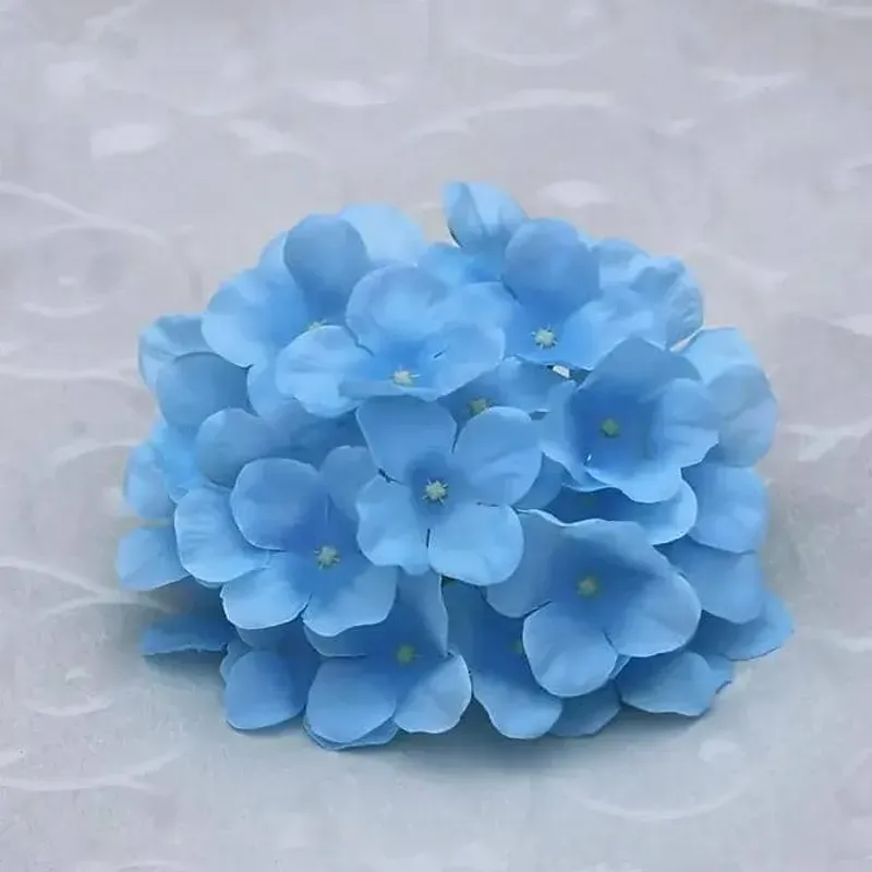 Hortencias artificiales. Azul celeste