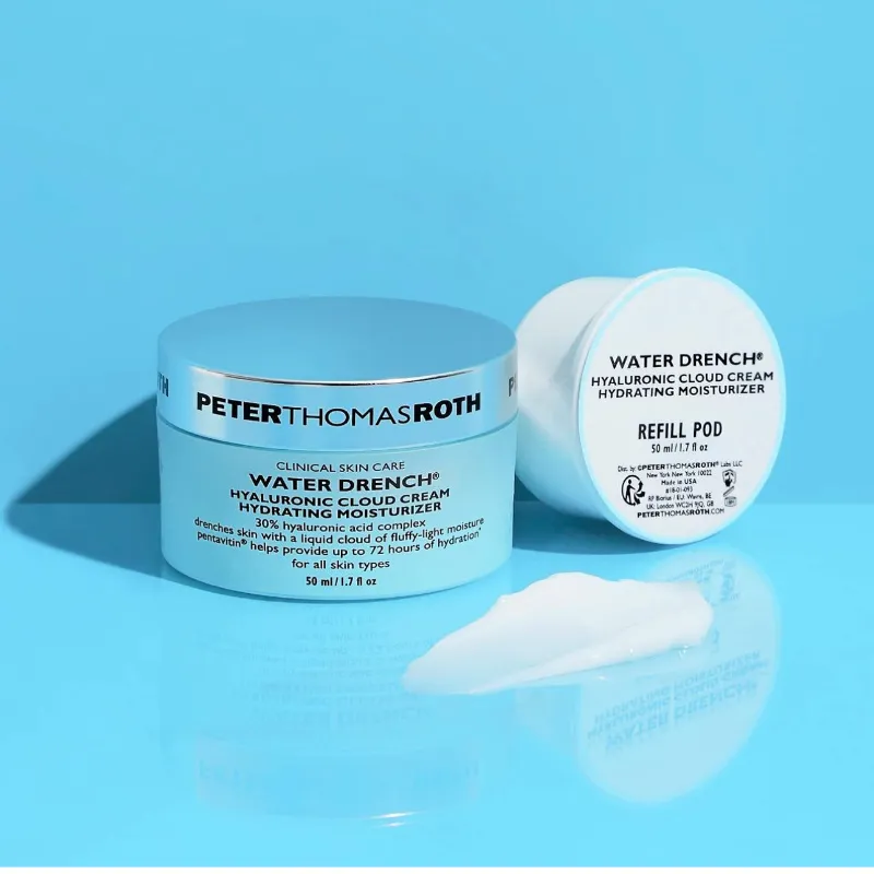 Crema De Nube Hialuronica empapada con agua de Peter Thomas Roth