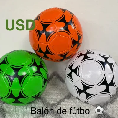 Pelotas de futbol  6 USD