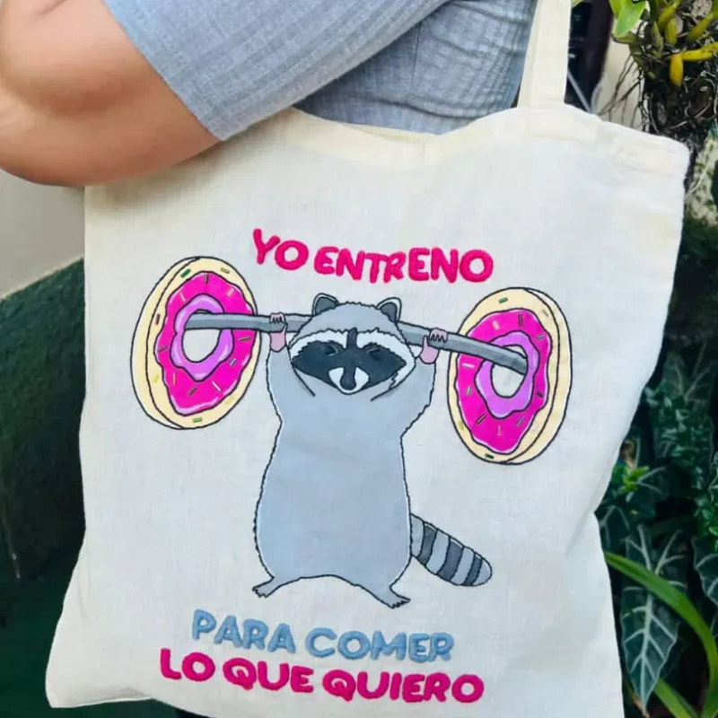 Jabas de tela con diseño bordado 