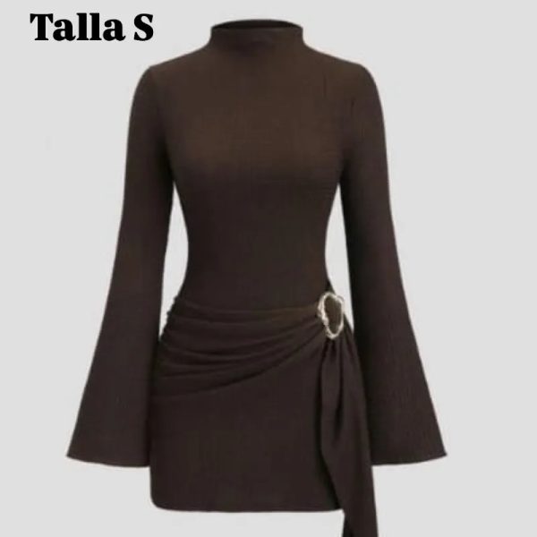 Vestido corto de mangas largas elegante
