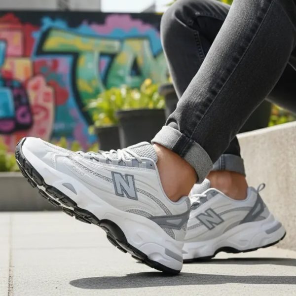 New Balance 1000