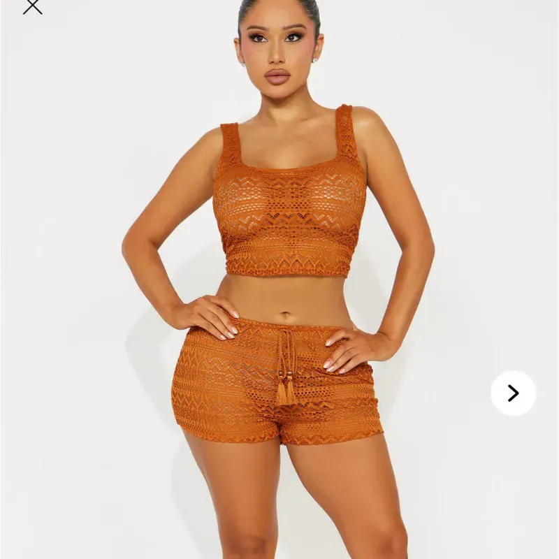 Set de pareo de short y blusa 