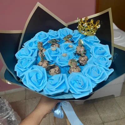 Ramo rosas y dulzura