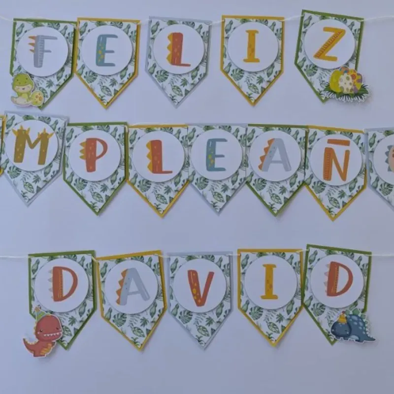 Banderín 3d. Temática: Dino