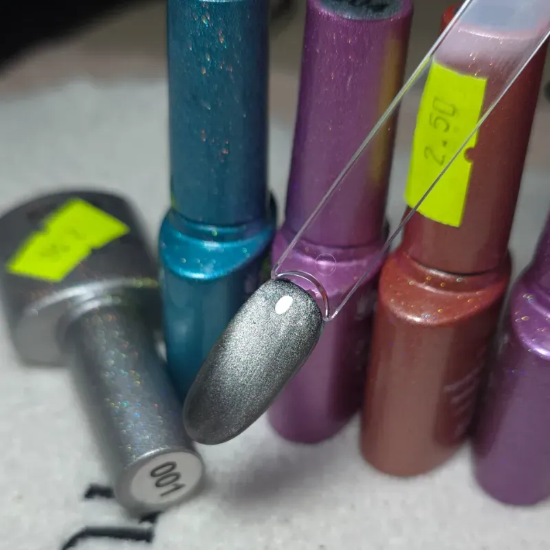 Esmalte Ojo de Gato Centello # 1 Kalanzi