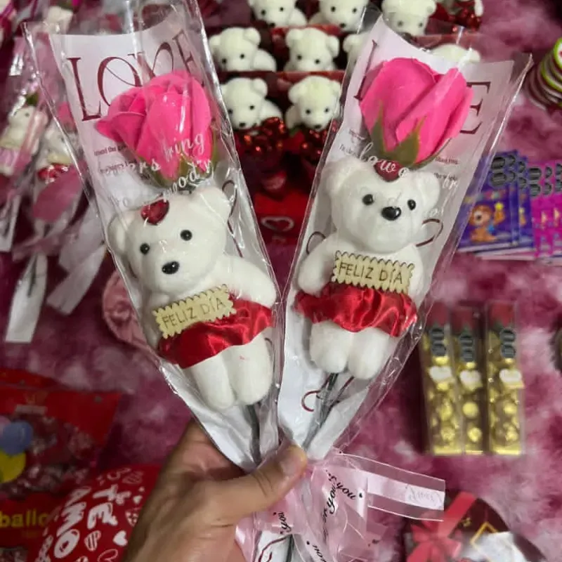 Ramo Love de Oso con flor