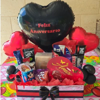 Cajita Con perfume, jarra , caja de Bombones y confituras