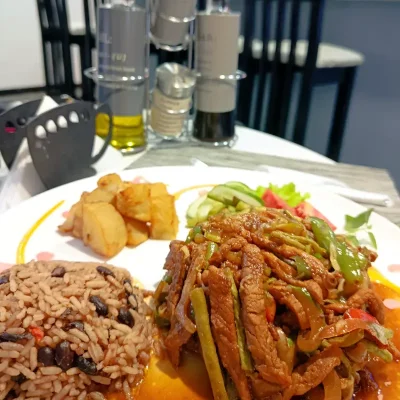 Chop Suey de Cerdo