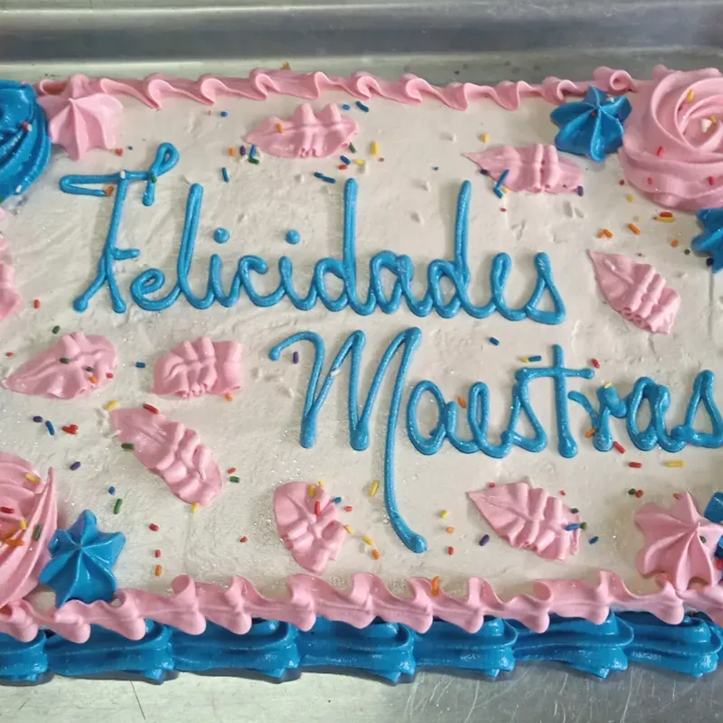 Rectangulares decorados con merengue