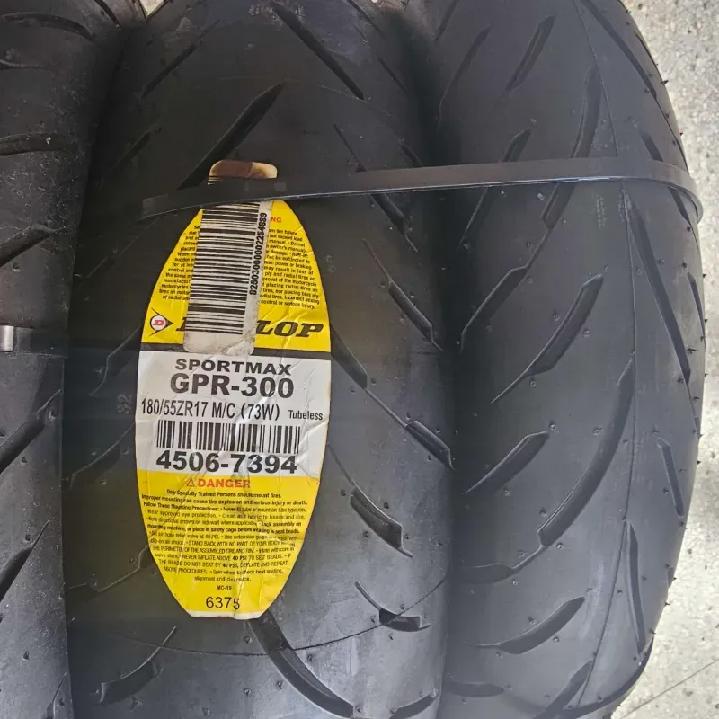 GOMAS DUNLOP-120/70ZR1758W