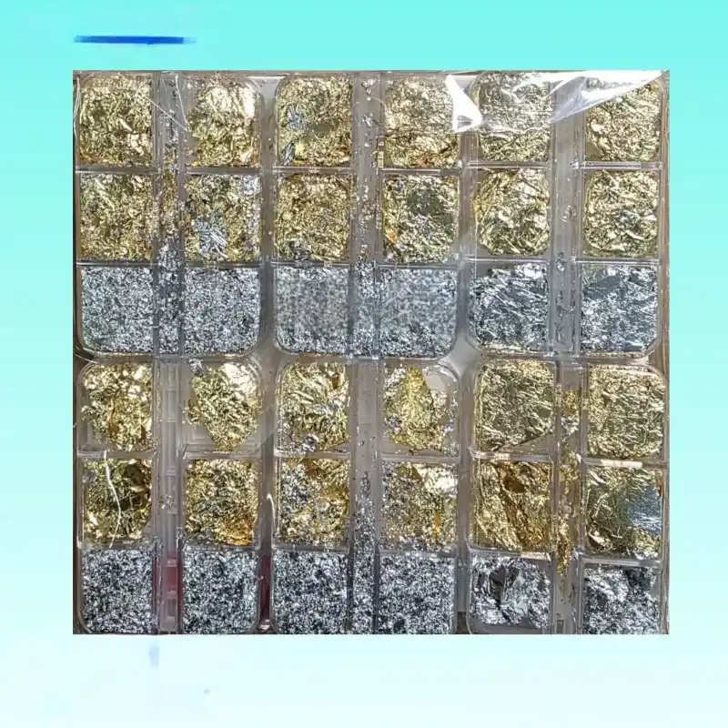 Cajitas de papel oro y plata